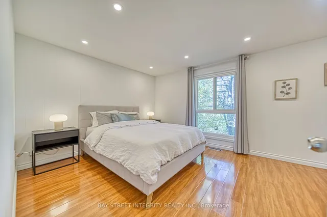 Additional image 15 of 100 Rusty Crestway