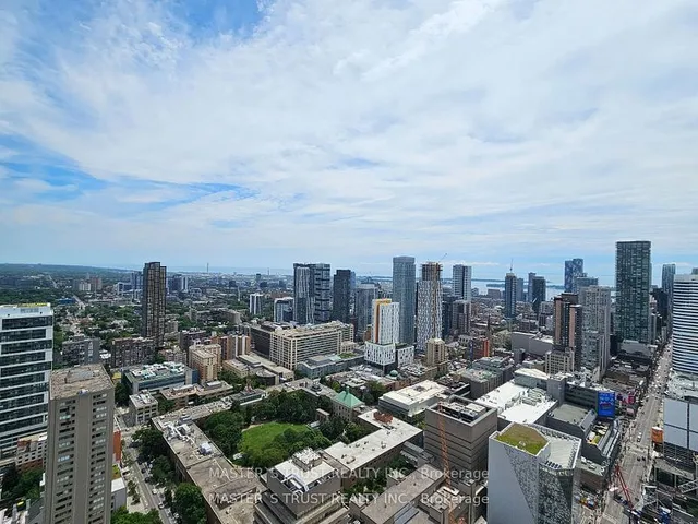 Additional image 20 of 386 Yonge St Unit 4604