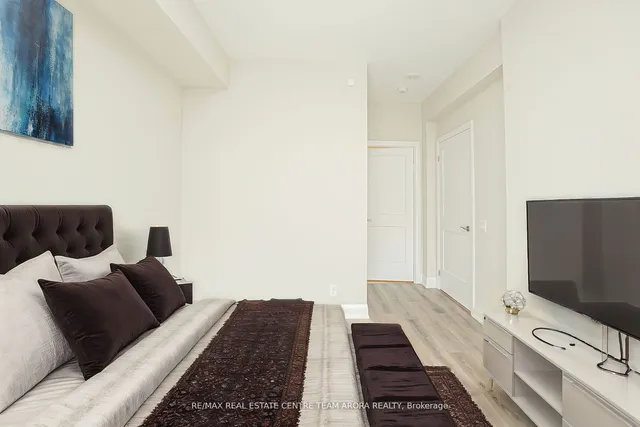 Additional image 20 of 15 Lynch St Unit 608