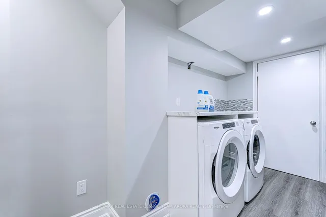 Additional image 27 of 29 Adventura Rd