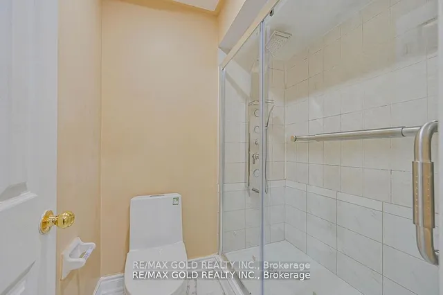 Additional image 30 of 52 Sandyshores Dr