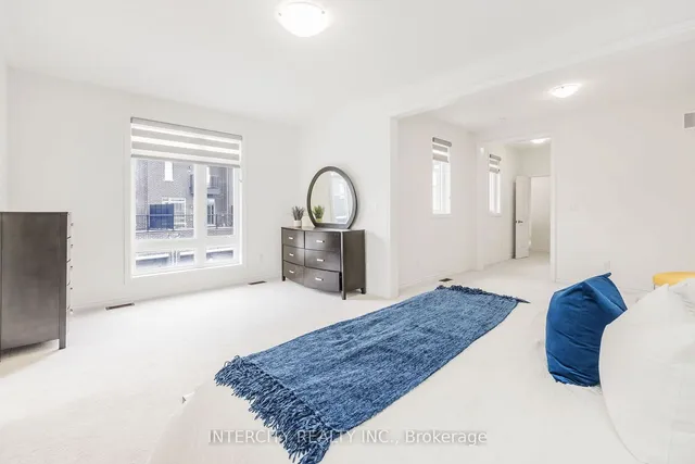 Additional image 21 of 54 Moorcroft Pl