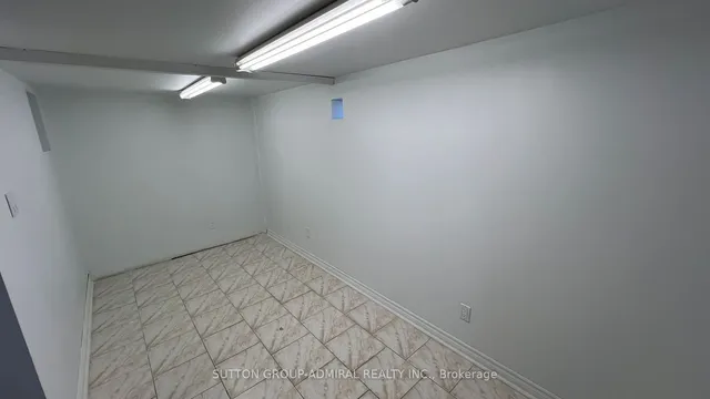 Additional image 21 of 1836 Dufferin St