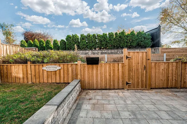 Additional image 16 of 26 Dellbrook Cres