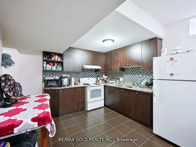 Additional image 40 of 25 Maverick Cres