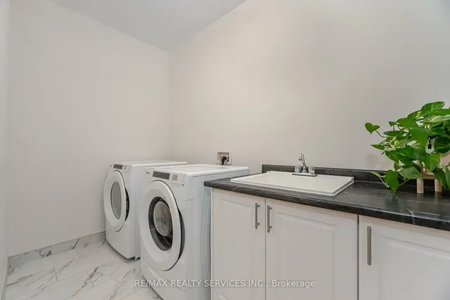 Additional image 33 of 43 Rainbrook Clse