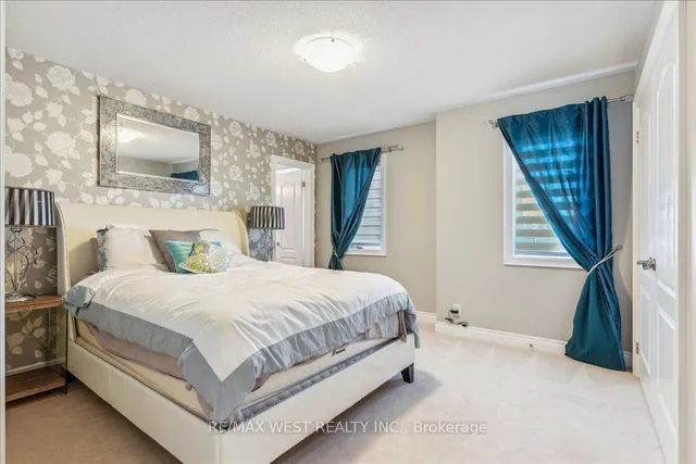 Additional image 20 of 36 Lampman Cres
