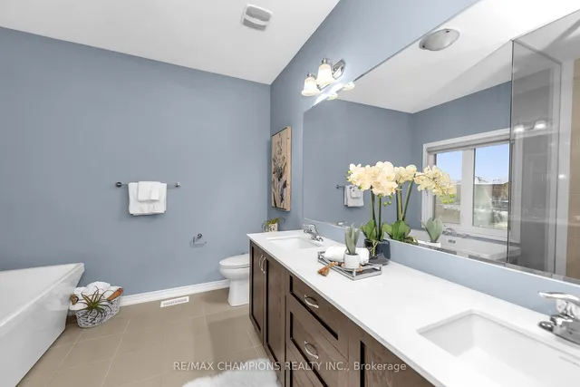 Additional image 28 of 10 Fruitvale Circ