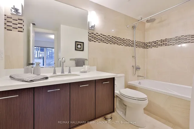 Additional image 21 of 232 St George St Unit 8