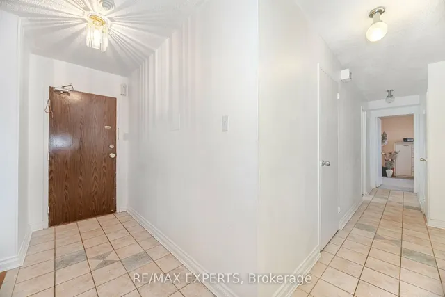 Additional image 16 of 25 Kensington Rd Unit 1407