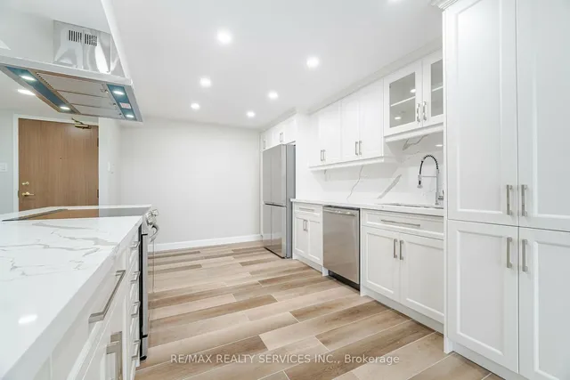 Additional image 12 of 330 Mill St Unit 912