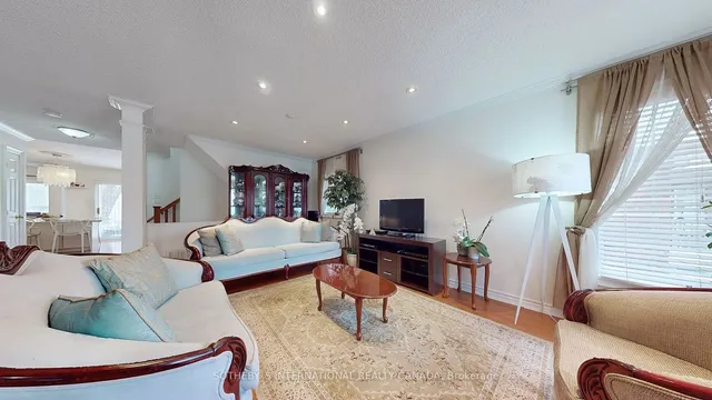 Additional image 5 of 19 Hollowgrove Blvd