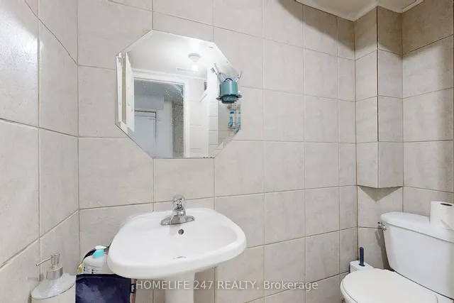 Additional image 30 of 82 Conn Smythe Dr