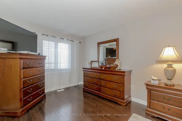 Additional image 18 of 14 Masters Green Cres