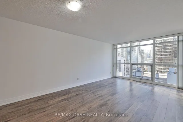 Additional image 15 of 25 Carlton St Unit 2010