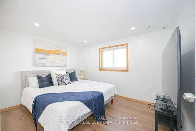 Additional image 19 of 2 Geneva Cres