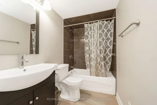 Additional image 38 of 26 Windermere Crt