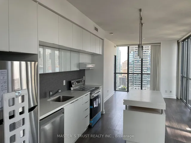 Additional image 3 of 110 Charles St Unit 2607