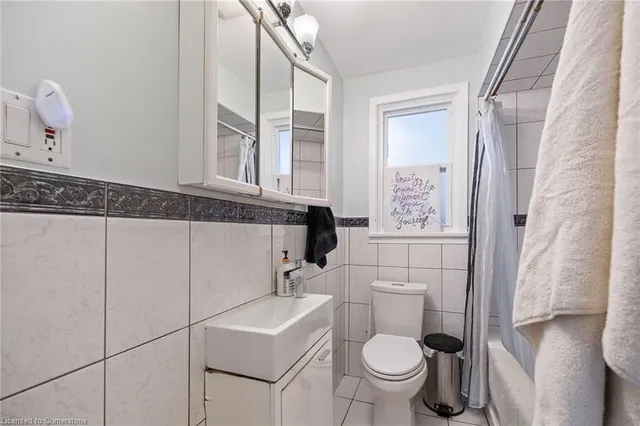 Additional image 21 of 15 Rosewood Ave