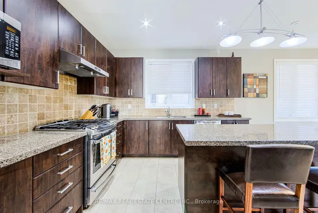 Additional image 29 of 30 Deanston Crt