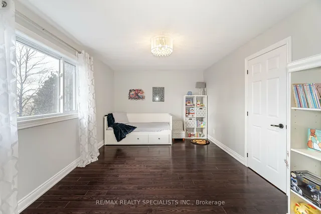 Additional image 22 of 62 Berkshire Sq