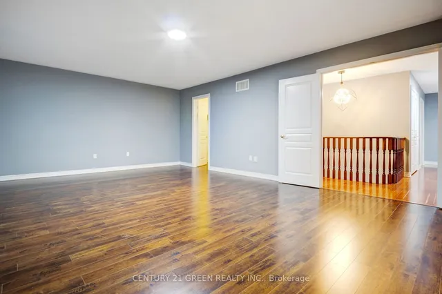 Additional image 20 of 32 Riverglen St