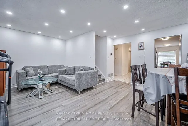 Additional image 29 of 56 Huntingdale Blvd