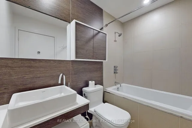 Additional image 18 of 75 St Nicholas St Unit 405