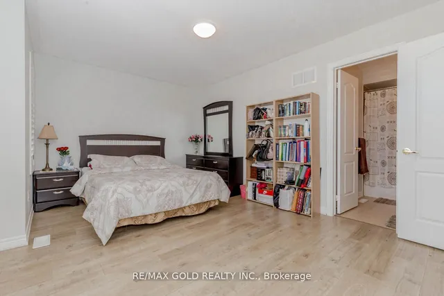 Additional image 27 of 40 Stephanie Ave