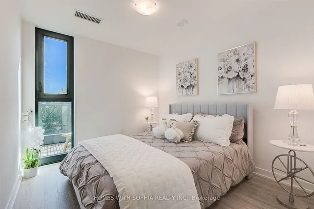 Additional image 23 of 250 Lawrence Ave Unit 607