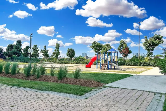 Additional image 40 of 8 Lee Centre Dr Unit 1013