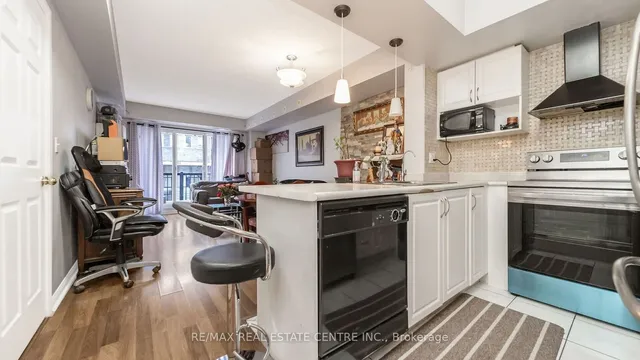 Additional image 12 of 3041 Finch Ave Unit 2067