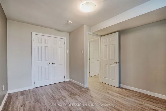 Additional image 23 of 16 Muskoka Ave