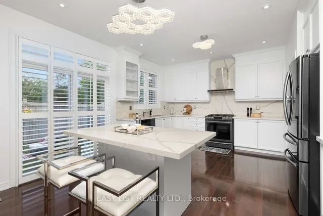 Additional image 11 of 20 Proud Crt