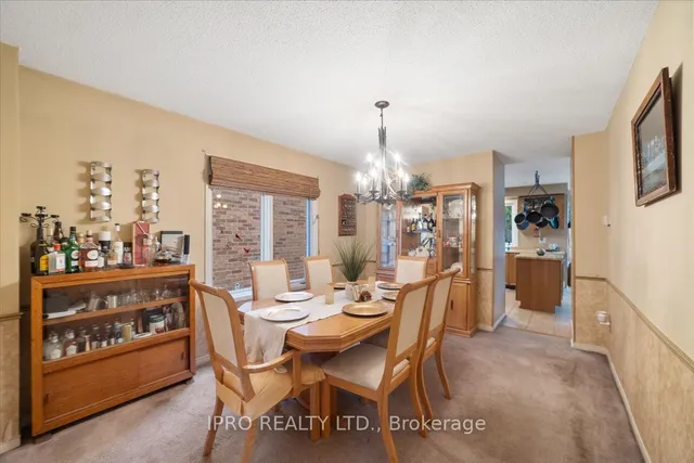 Additional image 15 of 77 Lord Simcoe Dr