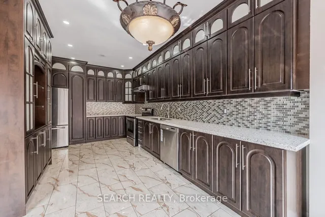 Additional image 11 of 7 Homeview Rd