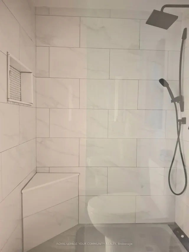 Additional image 14 of 77 Harbour Sq Unit 809