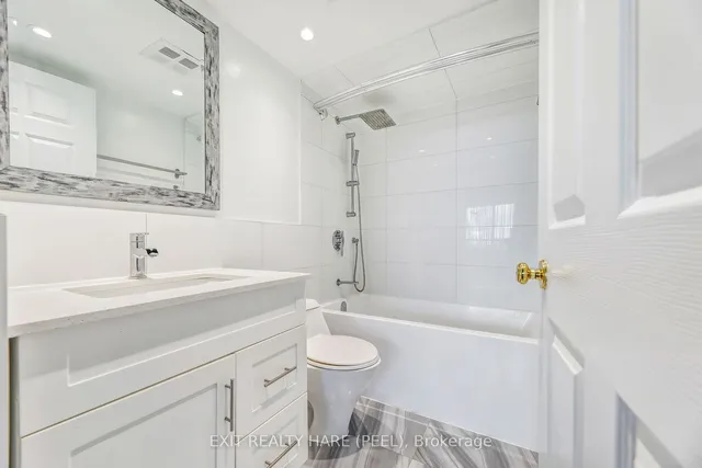 Additional image 18 of 26 Hanover Rd Unit 1002