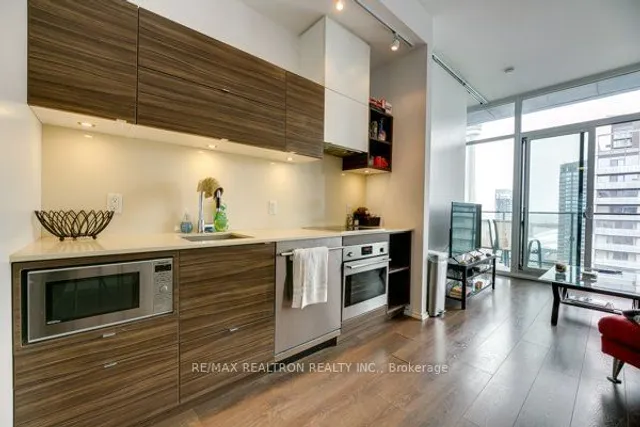 Additional image 4 of 125 PETER St Unit 3610