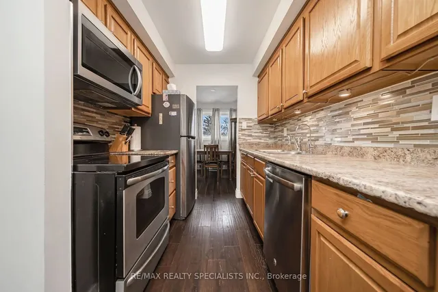 Additional image 9 of 3 Greenwich Circ