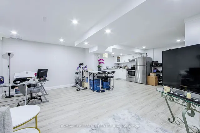 Additional image 10 of 30 Deanston Crt