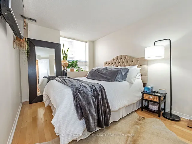 Additional image 11 of 4198 Dundas St Unit 207