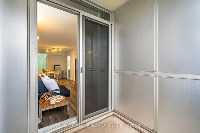 Additional image 7 of 2 Rean Dr Unit 813