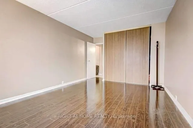 Additional image 4 of 2 Glamorgan Ave Unit 1006