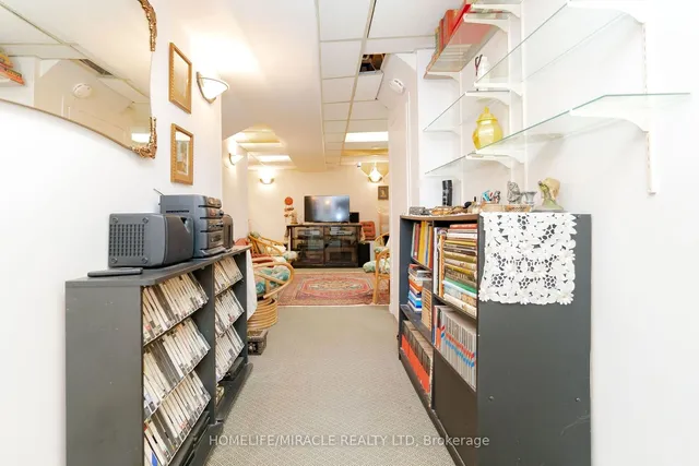 Additional image 28 of 50 BLACKWELL Ave Unit 56