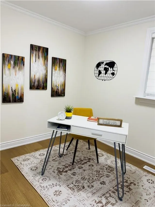 Additional image 16 of 206 Folkstone Cres