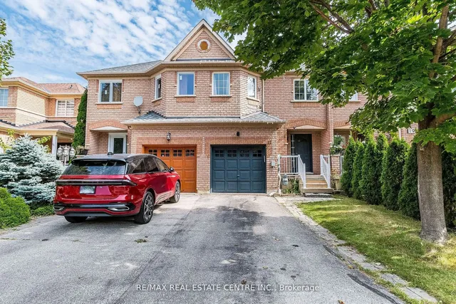 Primary image of 17 Coppermill Dr