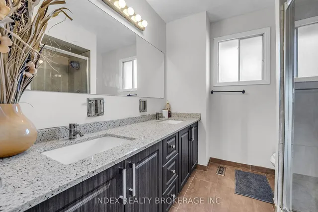 Additional image 24 of 7 Panorama Cres