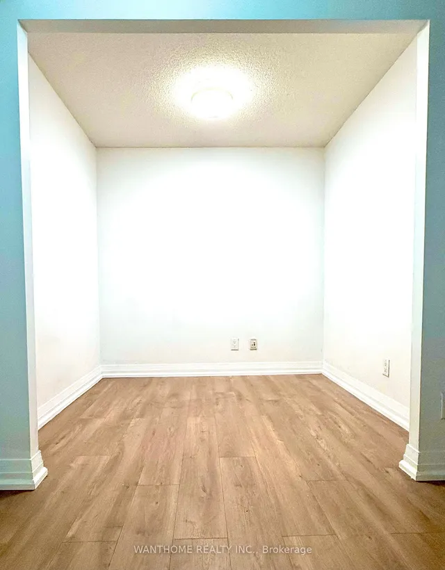 Additional image 7 of 25 carlton St Unit 322