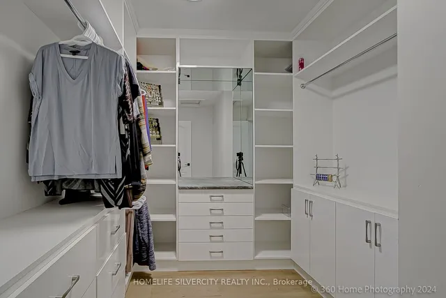 Additional image 20 of 22 Dolly Varden Dr